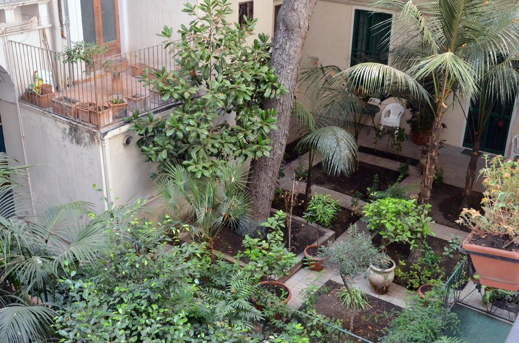 Bed and Breakfast Casa Elide Catania Habitación foto